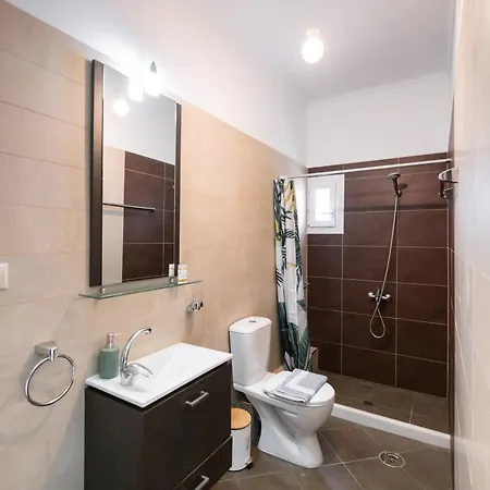 Apricus1 Apartment Apolpaina
